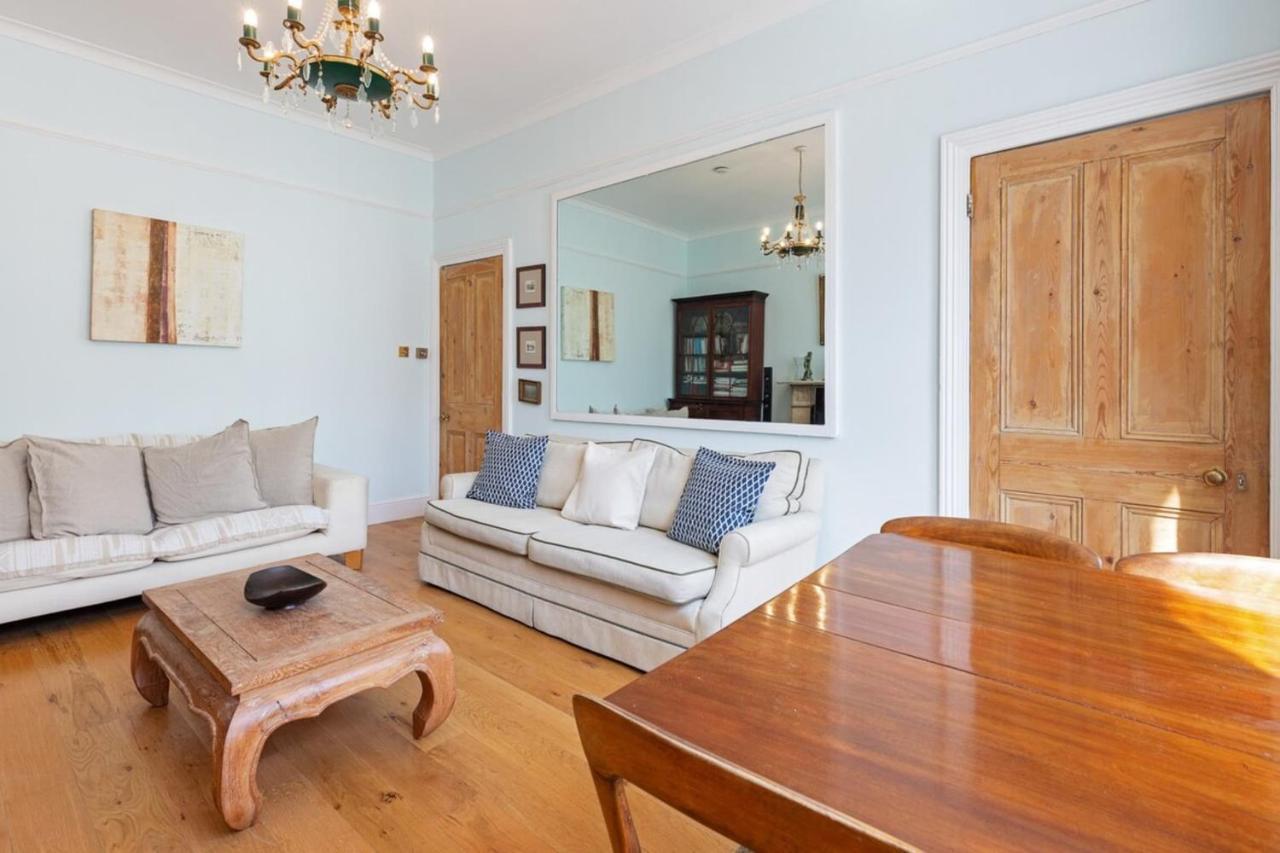 Gorgeous 1 Bedroom In Earl's Court With Vintage Furniture London