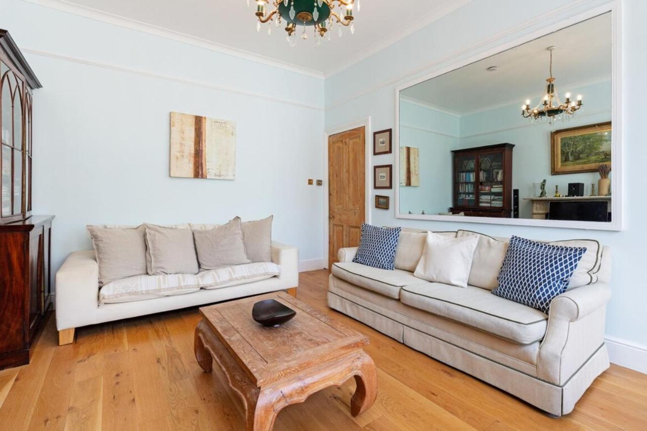 Gorgeous 1 Bedroom In Earl's Court With Vintage Furniture