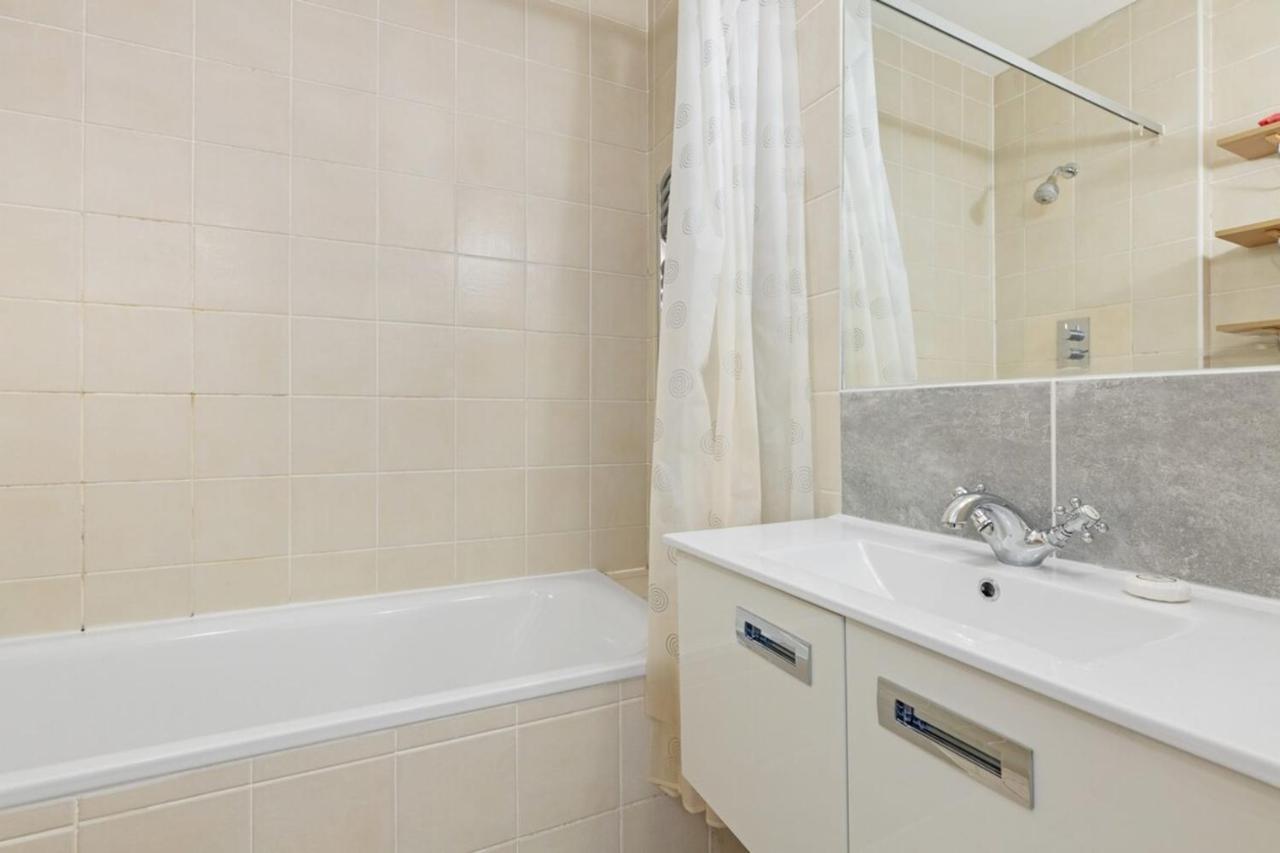 Gorgeous 1 Bedroom In Earl's Court With Vintage Furniture Apartment *